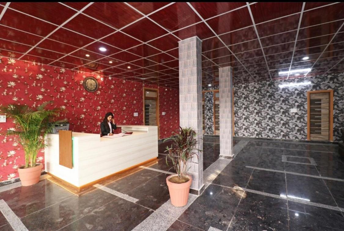 Hotel Sammy Grand 勒克瑙 外观 照片